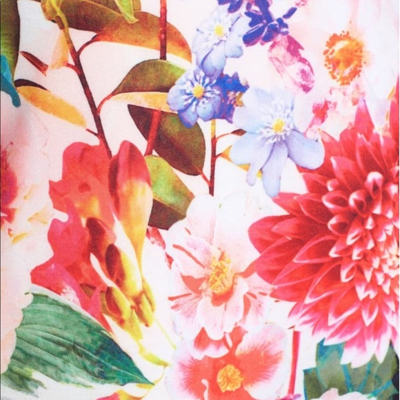 Cece ♡ Short Sleeve Bountiful Garden Dress - Picture 8 of 12